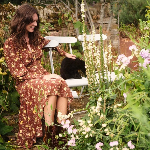 DOEN Blossom dress S in cherrywood winding vine floral - Picture 3 of 8